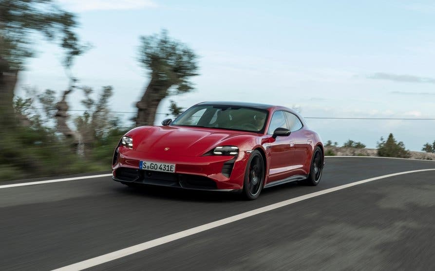 porsche-taycan-gts-sport-turismo_portada