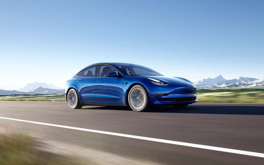 Tesla Model 3.