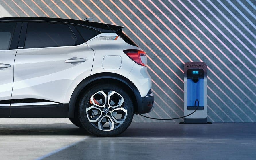 RENAULTCapturSerieLimitadaE-TECHEDITION(5)