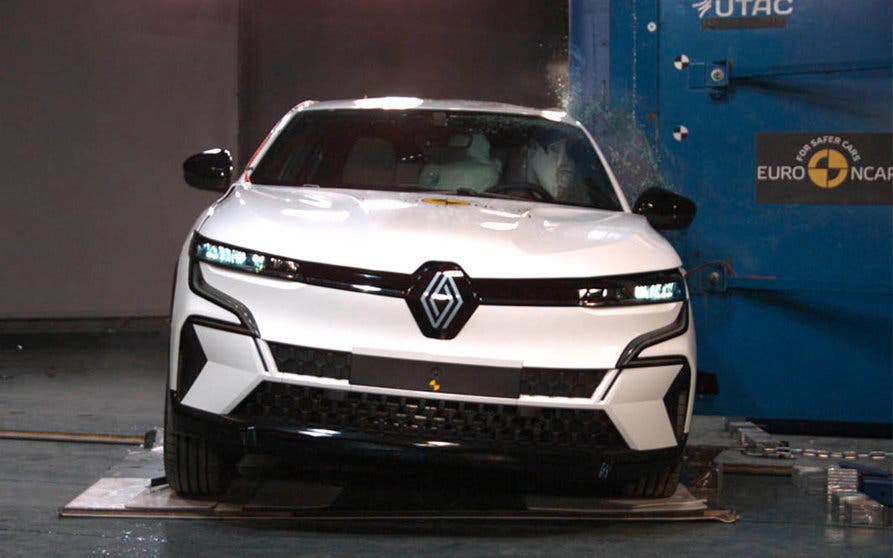 Renault Megane E-tech 5 estrellas euro ncap-portada3