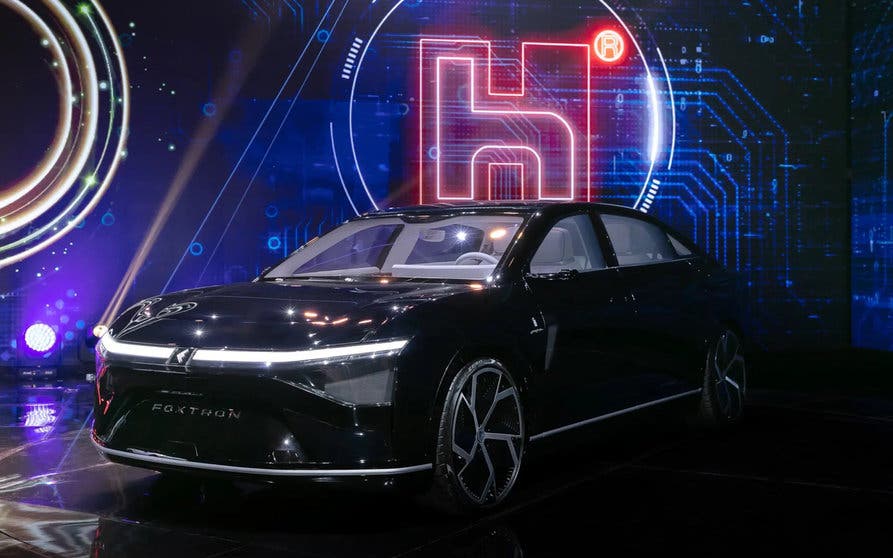 coche-electrico-foxconn