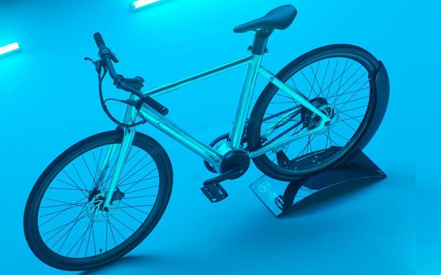 bicicieta electrica n+ Mercedes-Benz EQ Formula E Team Silver Arrows-portada