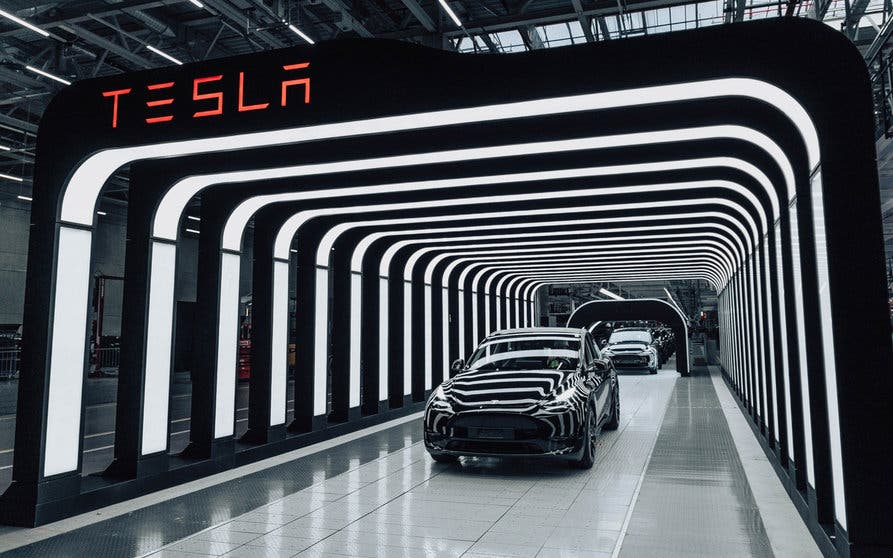 tesla-model-y-berlin_portada