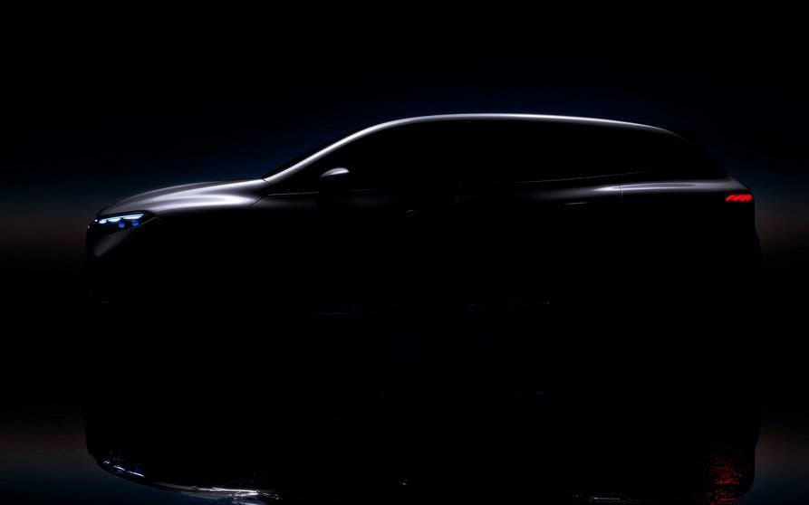 Último adelanto del MercedesEQS SUV eléctrico.