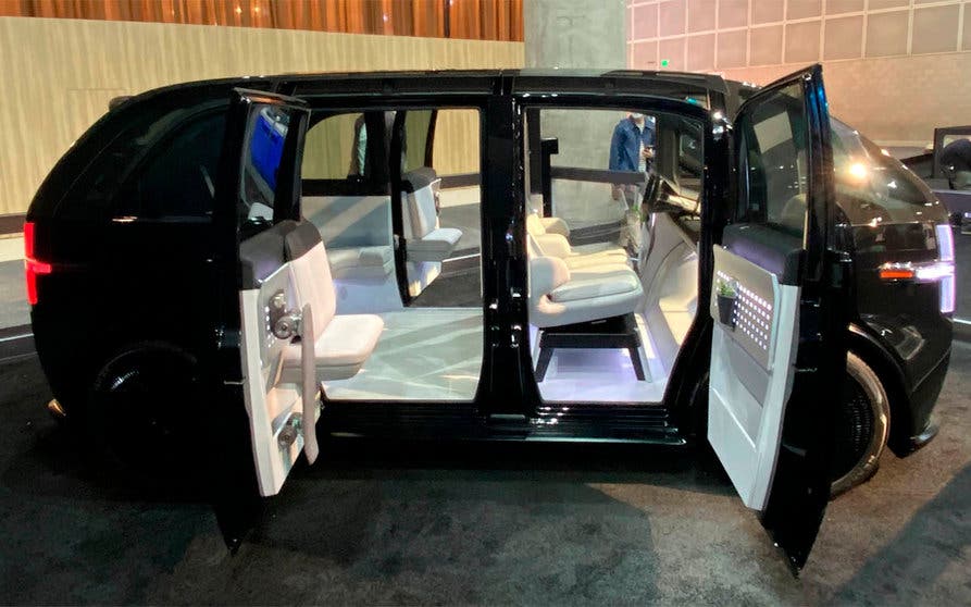 Canoo Tesla Rivian NASA coches electircos-portada