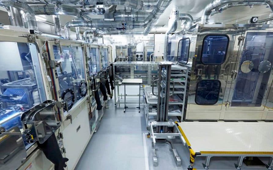 Instalacion prototipos celdas baterias electrolito solido nissan-portada