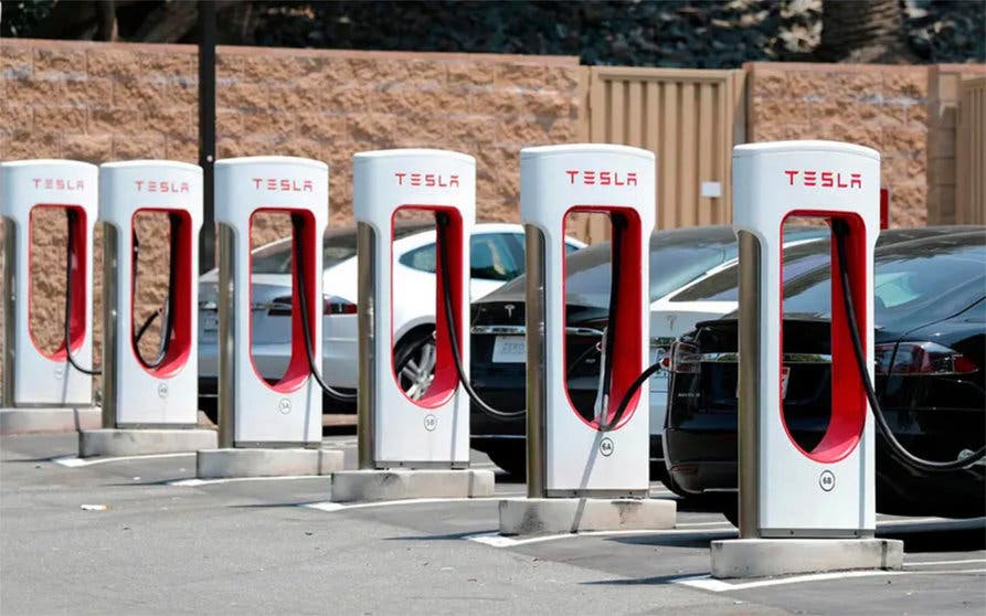 Tesla añade otros 2.159 puntos de recarga individuales en todo el mundo