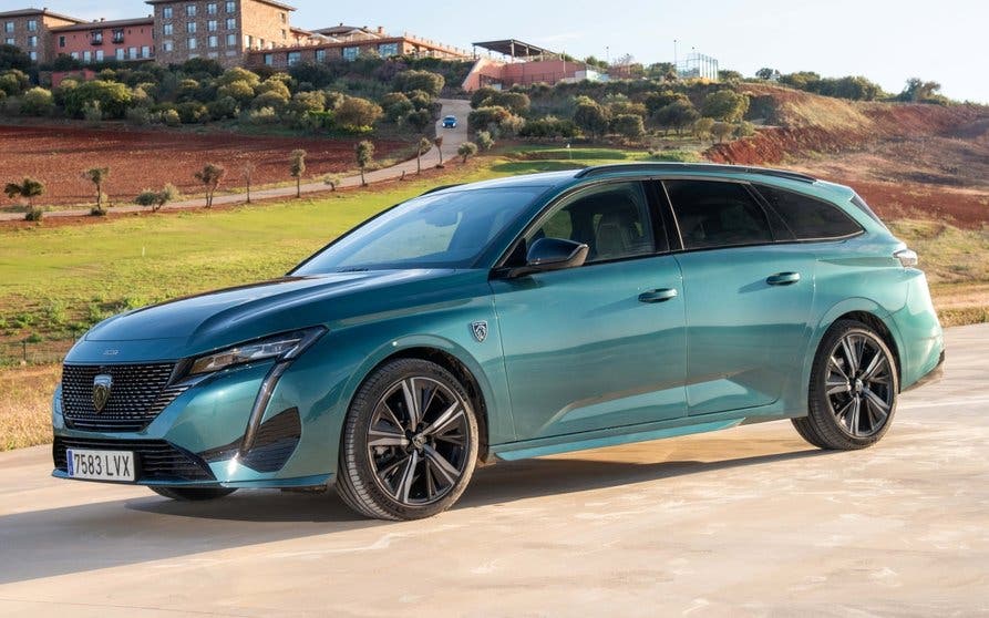 peugeot-308-hybrid-sw_portada