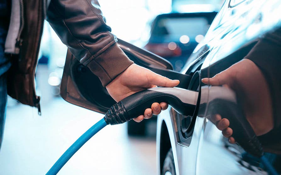 punto no retorno coches electricos-portada