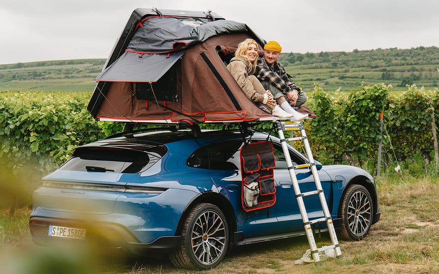 Porsche presenta sus planes de ruta por Alemania en pareja.