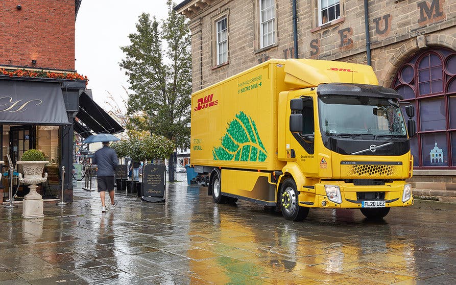 PORTADA - DHL adquiere 44 unidades de camiones eléctricos de Volvo