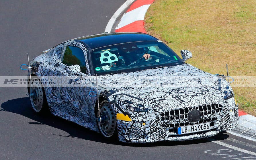 Mercedes AMG GT 63e PHEV 3