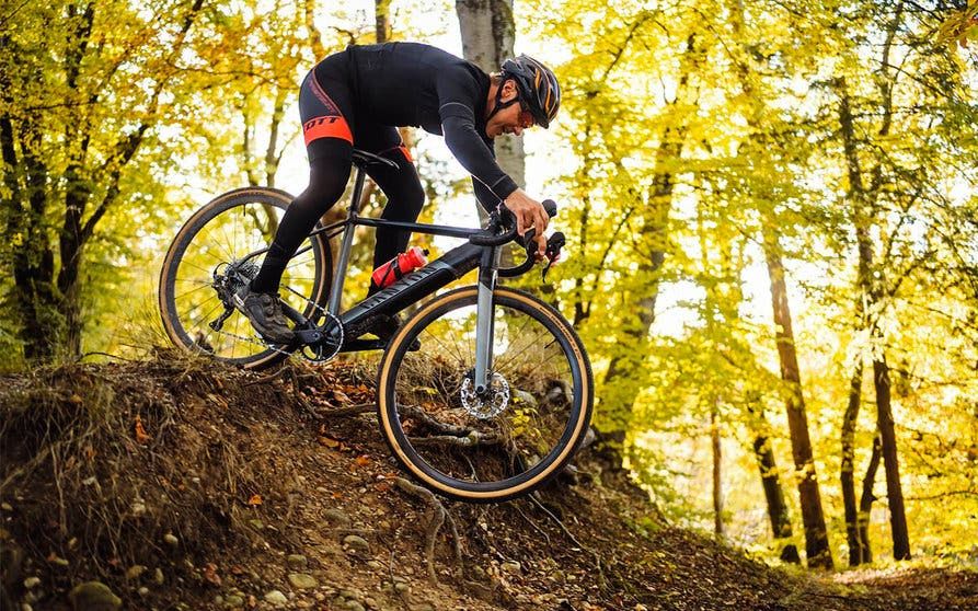 bicicleta electrica Canyon Endurance ON 7-portada