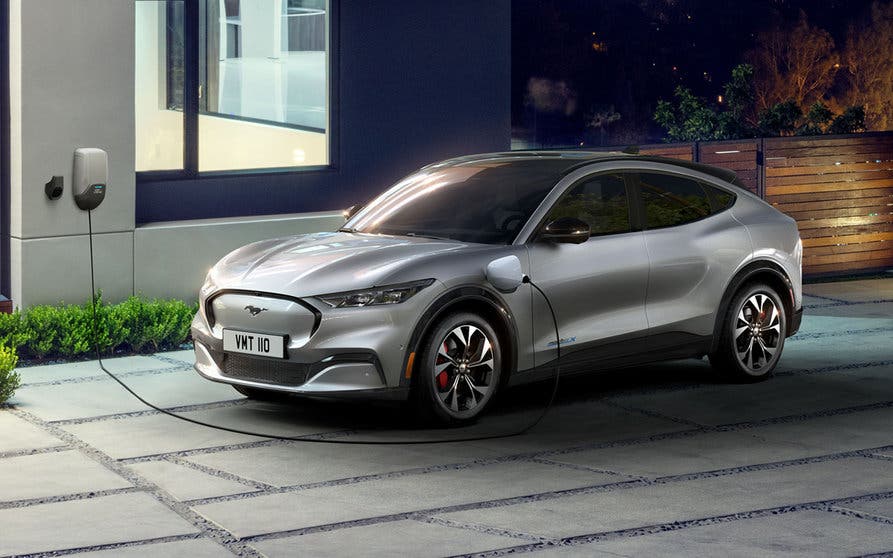 PORTADA - FORD creará nuevos paquetes de suscripción para sus futuros modelos
