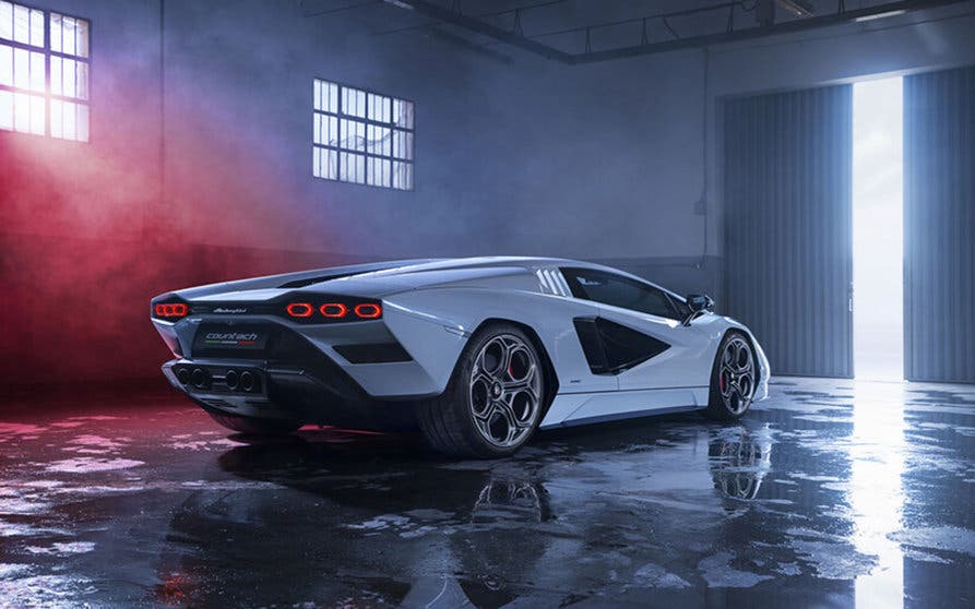 Los modelos electrificados de Lamborghini seguirán pareciendo "naves espaciales".