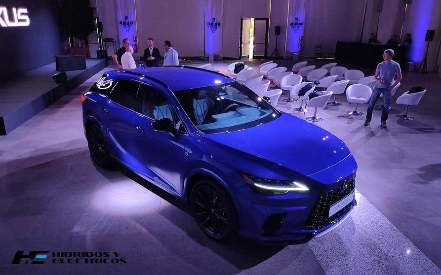 Lexus RX suv hibrido enchufable-portada