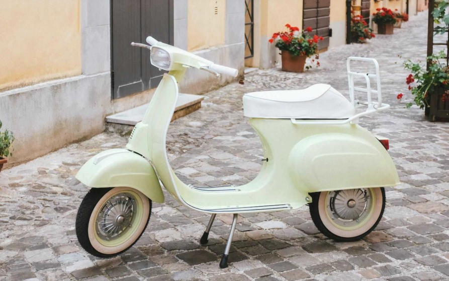 Vespa clásica eléctrica