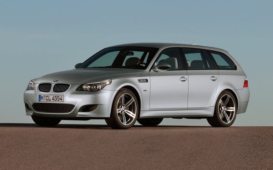 BMW-M5-Touring-E61-Delantera