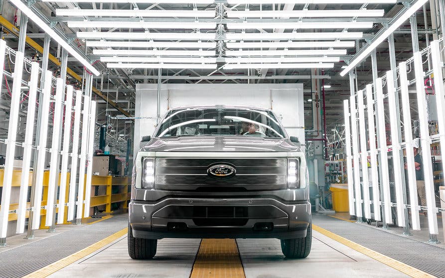 Ford-F-150-Lightning-Fábrica