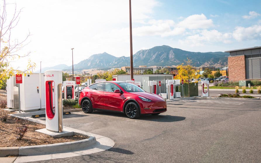 Supercharger-Tesla
