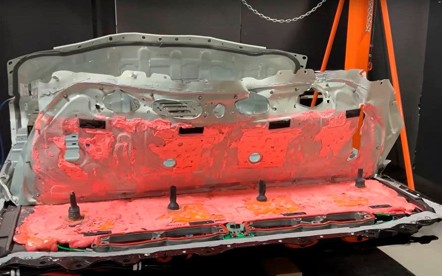 desmontaje bateria estructural tesla model yceldas 4680-portada