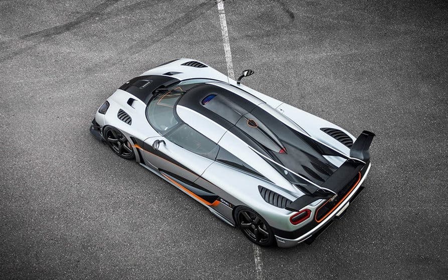 Koenigsegg One:1 - www.hartvoorautos.nl