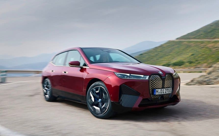 BMW iX.