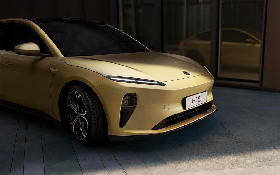 NIO ET5.