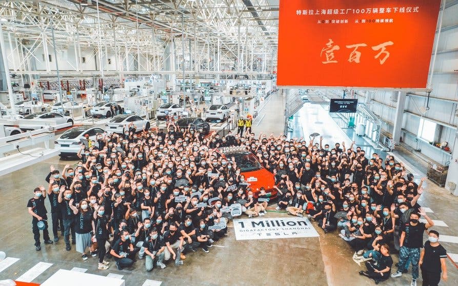 Gigafactoria-Shanghai-1-millon