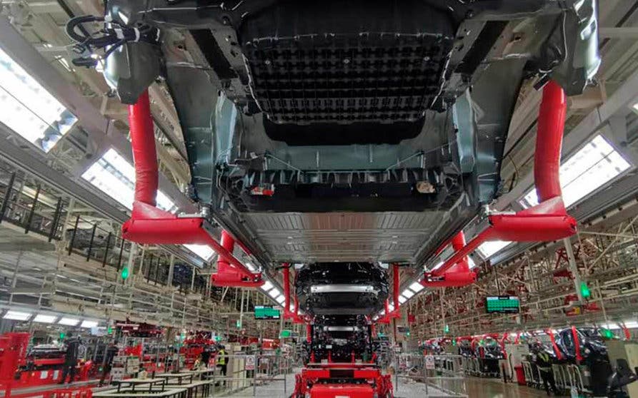 cadena de suministro tesla shanghái coches electricos-portada