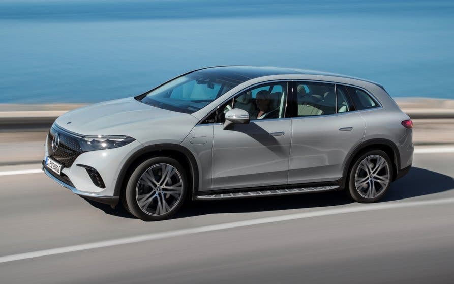 Mercedes-EQS SUV