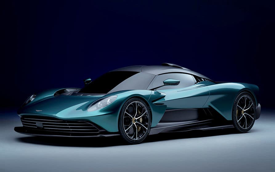 ASTON MARTIN VALHALLA