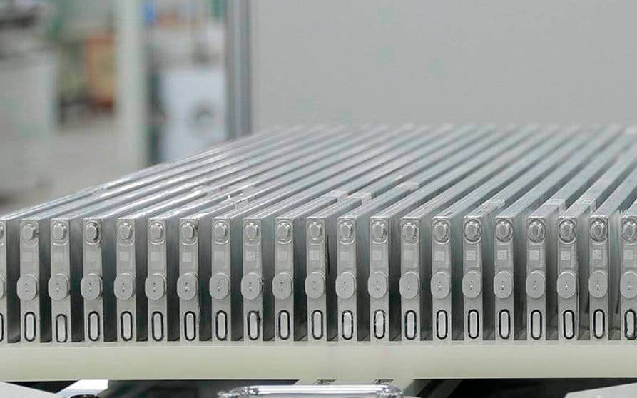 baterias coches electricos lfp china byd-portada