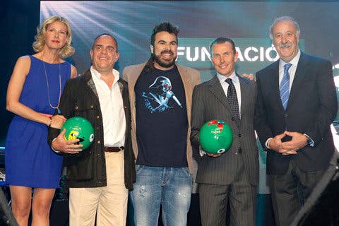 Citroën y su modelo C-Zero, 100% eléctrico, patrocinan la gira Dame Vida 2012-2013 y el proyecto solidario Dame Vida-sOccket del cantante.