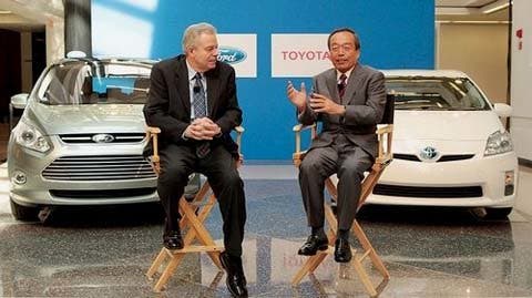 Ford y Toyota pelean por liderar el mercado de los coches híbridos