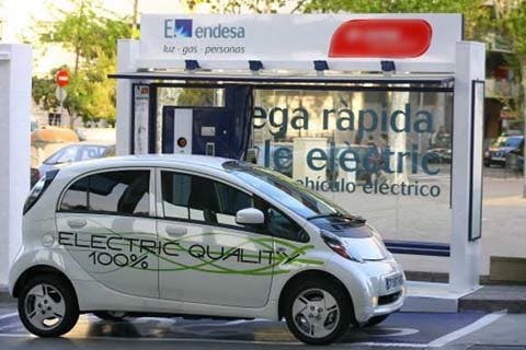 Endesa sigue conectando coches eléctricos