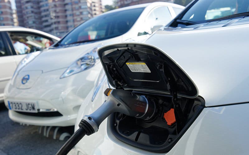 nissan-leaf