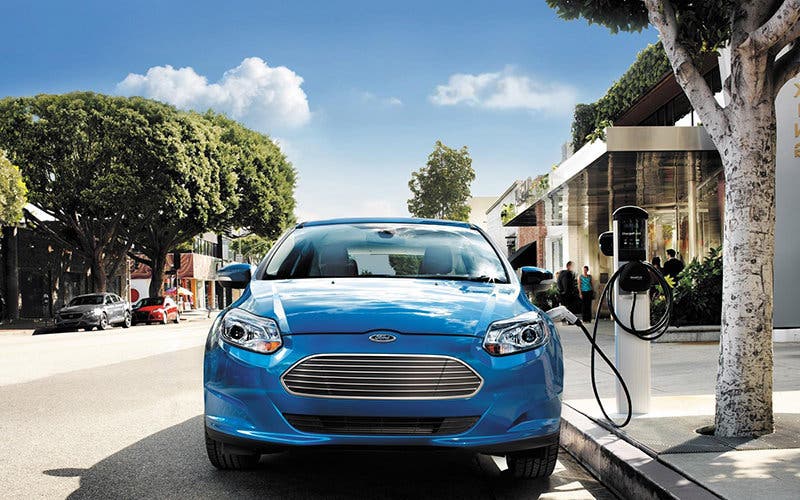 Ford-Focus-EV-electrico-hye-front-1