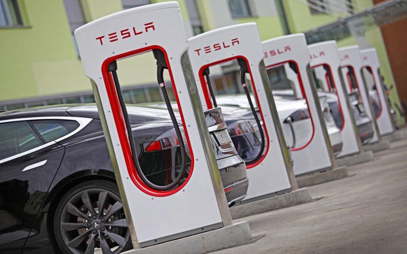Tesla Supercargadores objetivo