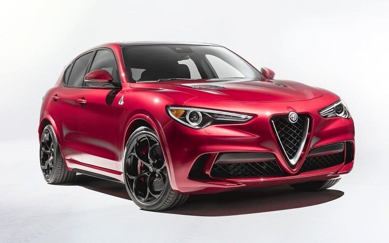 2018-Alfa-Romeo-Stelvio-Quadrifoglio-100