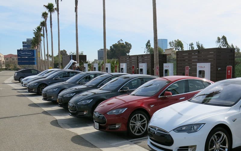 tesla-supercharger-model-s-california