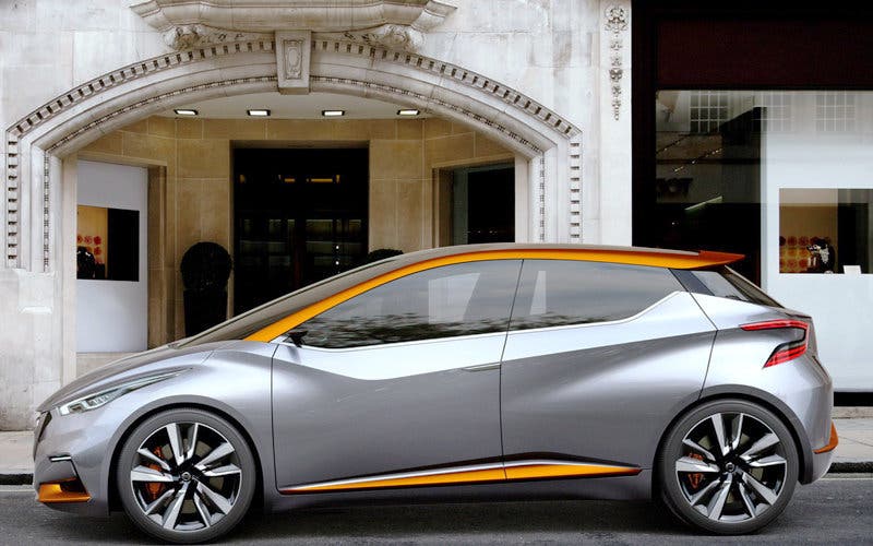 2016-NissanSway-micra-2