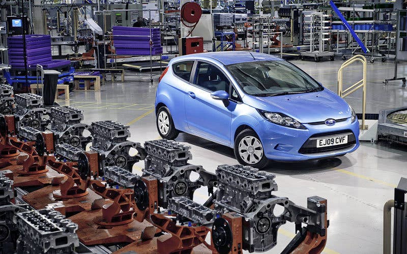 the_1_6_tdci_engine_finds_its_way_into_loads_of_fords_includ_large_103729