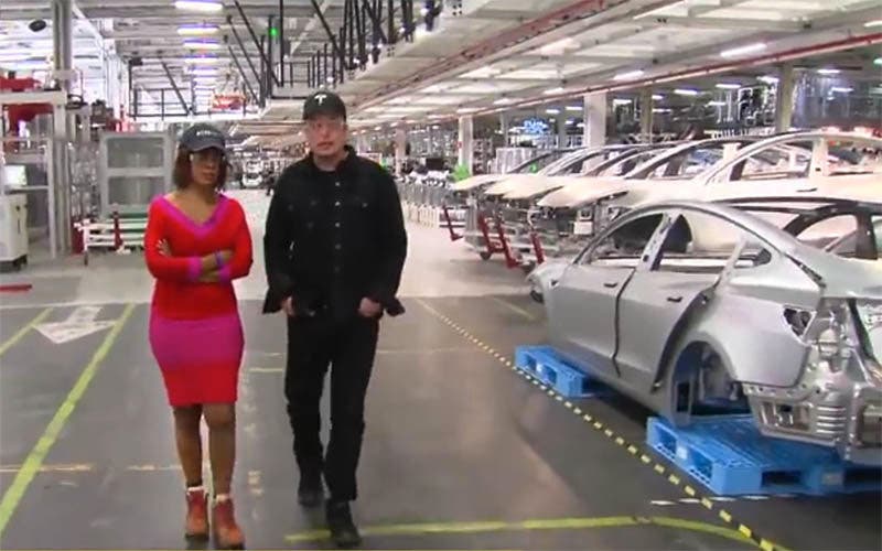 elon-musk-tesla-model-3-fremont