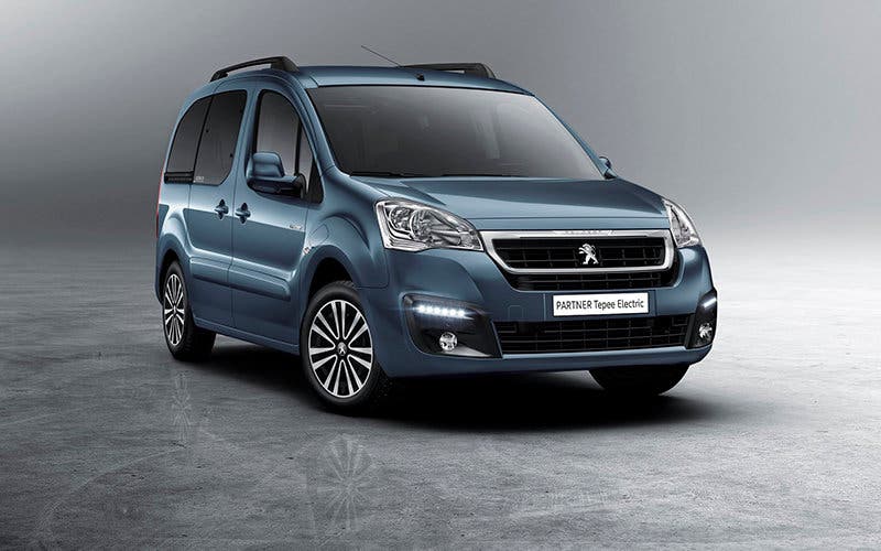 PEUGEOT_PARTNERELECTRIC_1701STYP001