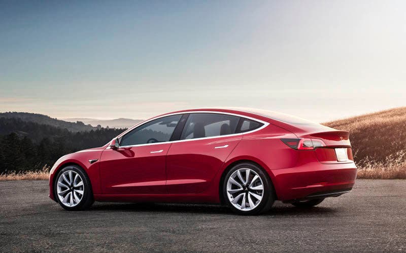 Tesla Model 3.
