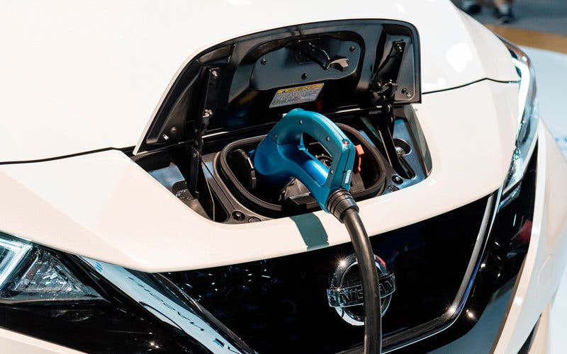 nissan-leaf