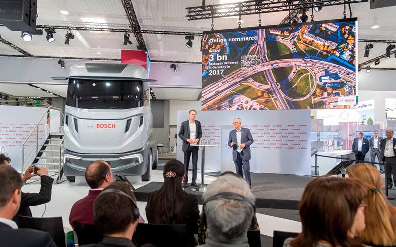 Rolf Bulander y Markus Heyn durante la presentación en IAA 2018