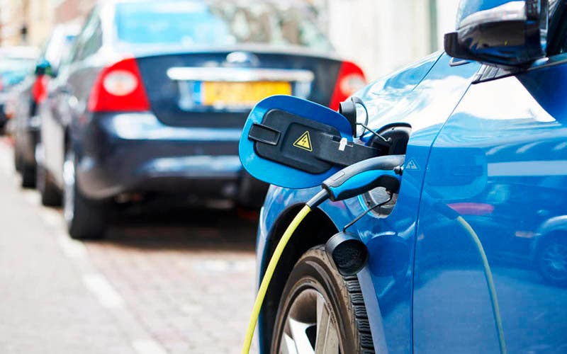 Francia incluye en las ayudas a la compra a los vehículos eléctricos de segunda mano