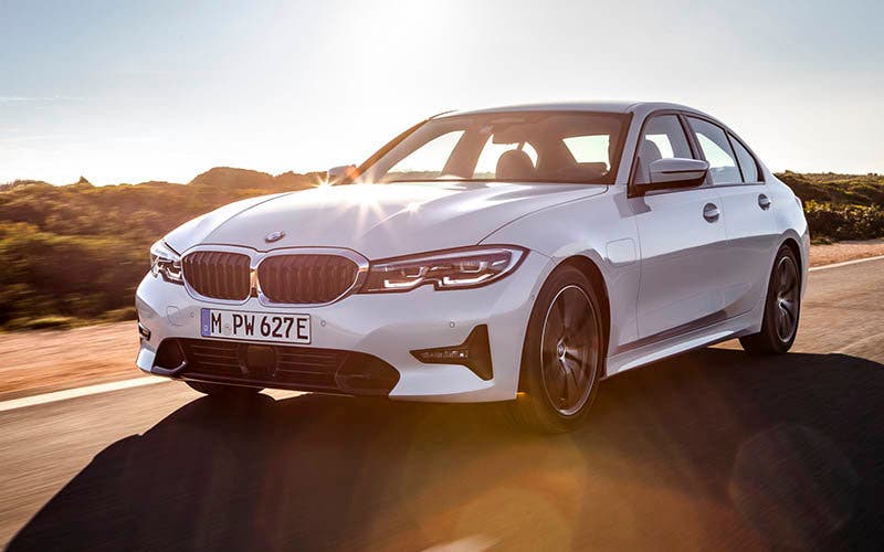 G20-BMW-330e